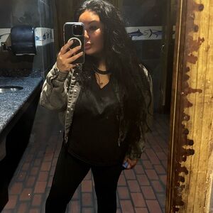 Meet your Posher, Lydia